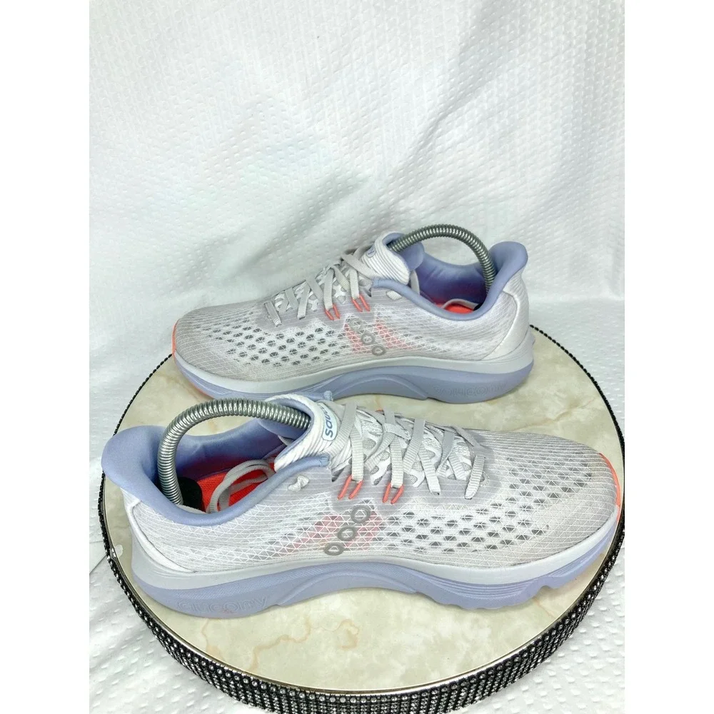 Saucony these shoes